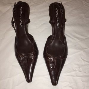 MICHAEL SHANNON THREE INCH BROWN HEELS